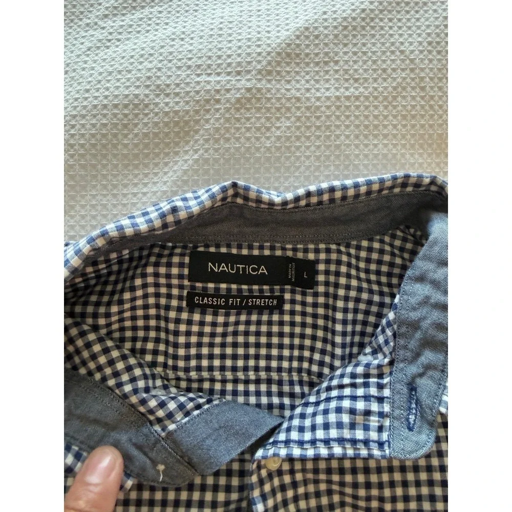 Nautica Classic Fit Long Sleeve Button Up Shirt Men's Size Large